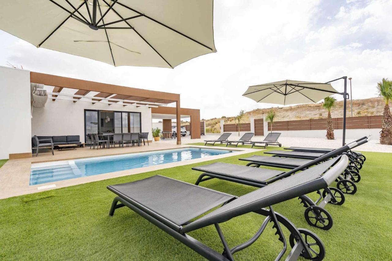 Villa De Lujo Riopark *